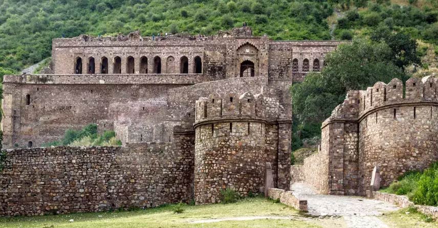 Bhangarh and Abhaneri Same Day Tour from Jaipur