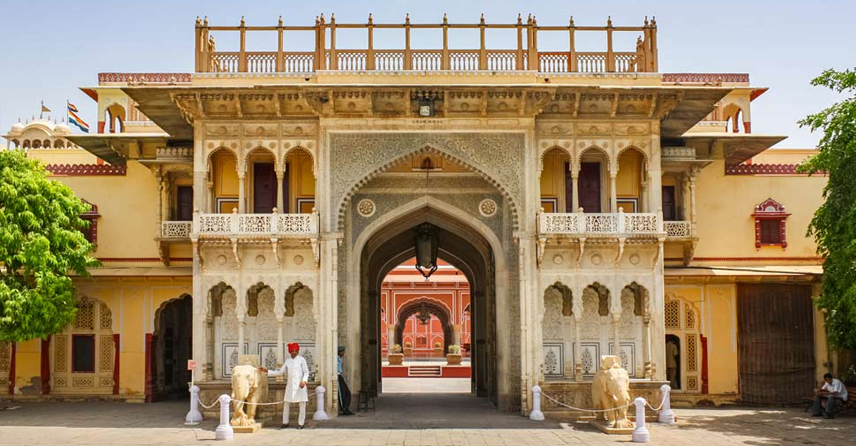 02 Days North India Tour and Travels